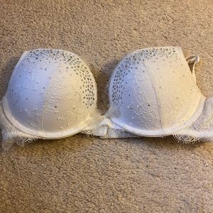 Dream angles bra by Victoria’s Secret